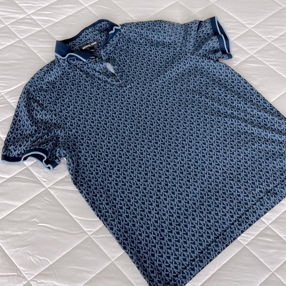 Michael Kors Emblem Polo